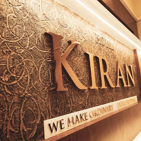 Hotel Kiran Miraj Dış mekan fotoğraf